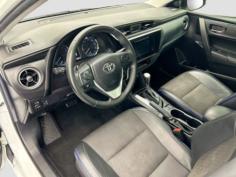 Used 2019 Toyota Corolla SE image 9