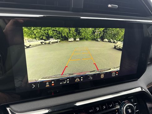 New 2026 GMC Sierra 1500 AT4 w/ AT4 Premium Package AWD/4WD image 24