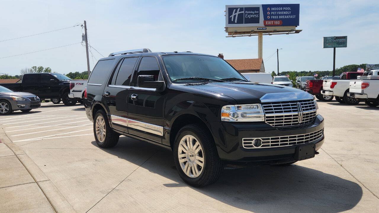Used 2013 Lincoln Navigator 4WD image 5