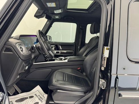 Used 2022 Mercedes-Benz G 550 image 18
