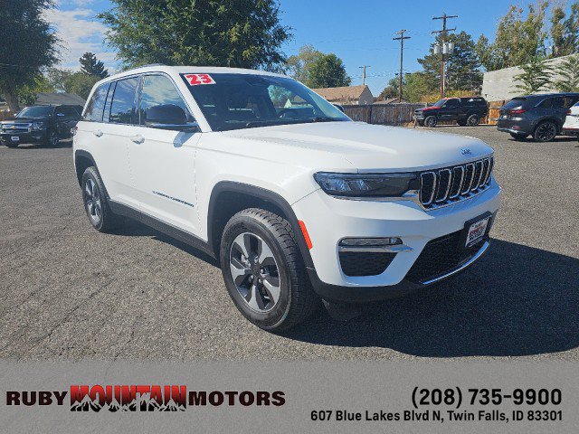 Used 2023 Jeep Grand Cherokee 4WD 4xe image 1