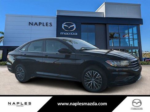 Used 2021 Volkswagen Jetta S image 1