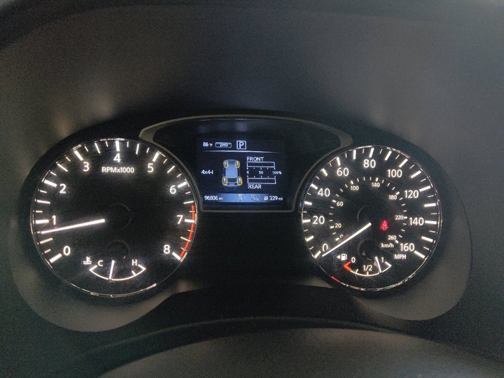 Used 2020 Nissan Pathfinder SL AWD/4WD image 23