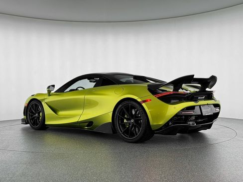 Used 2022 McLaren 720S Performance image 3