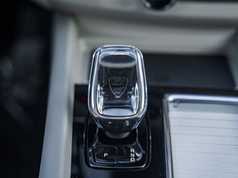 New 2026 Volvo XC60 T8 Ultra w/ Protection Package Premier image 24