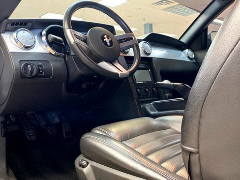 Used 2006 Ford Mustang GT image 17