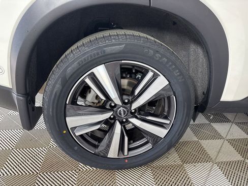 Used 2023 Nissan Rogue Platinum w/ Platinum Premium Package image 33