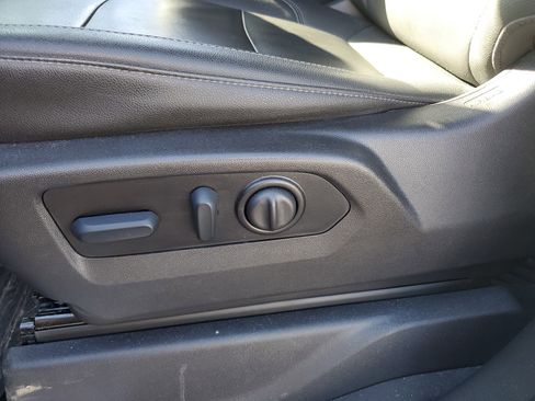 Used 2022 Chevrolet Silverado 2500 LT w/ Z71 Sport Edition image 15