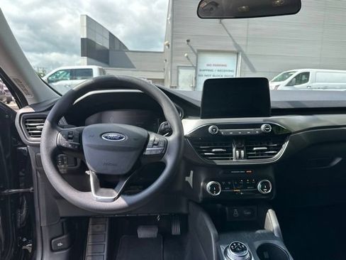 Used 2025 Ford Escape Active AWD/4WD image 16