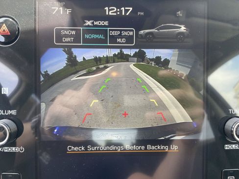 Used 2025 Subaru Crosstrek 2.5i Premium AWD/4WD image 22