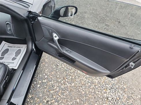 Used 2007 Chevrolet Corvette Base w/ Preferred Equipment Group image 11