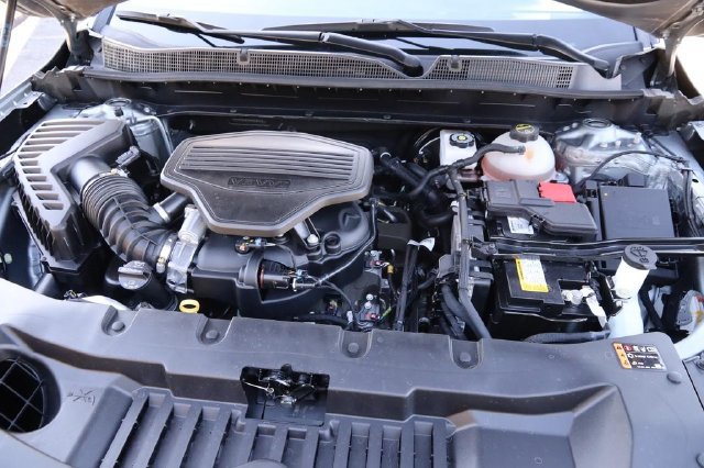 Used 2025 Chevrolet Blazer RS FWD image 30
