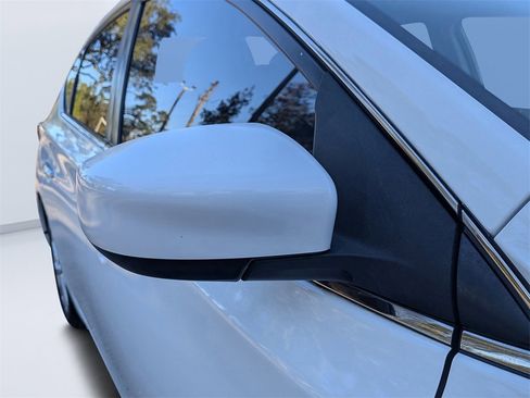 Used 2019 Nissan Sentra SV image 11