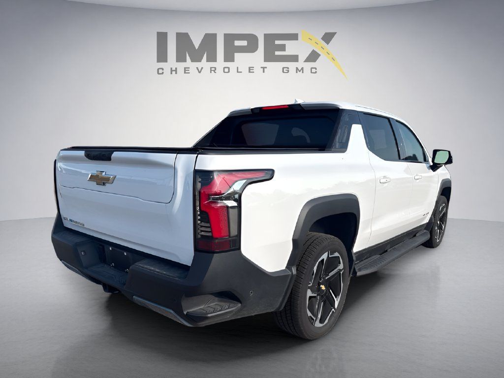 Used 2026 Chevrolet Silverado EV LT AWD/4WD image 5