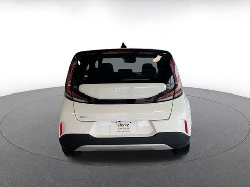 Used 2025 Kia Soul LX w/ LX Technology Package image 15