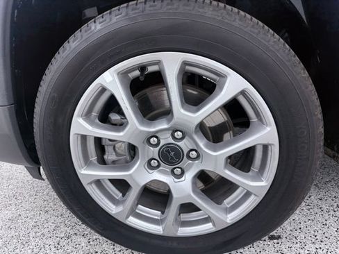 Used 2025 Jeep Compass Limited AWD/4WD image 14