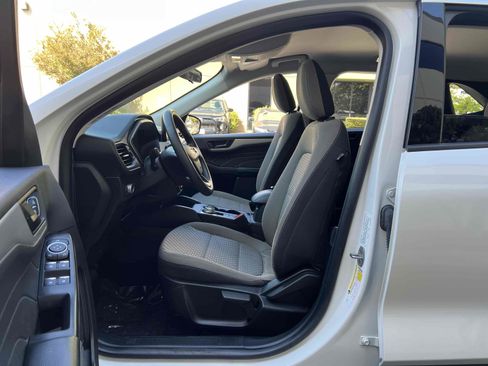 Used 2022 Ford Escape SE FWD image 81