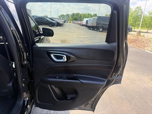 Used 2024 Jeep Compass Trailhawk AWD/4WD image 46