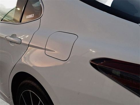 Certified 2024 Toyota Camry SE image 11