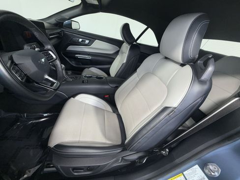 Used 2025 Ford Mustang GT Premium RWD image 13