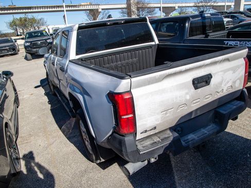 Certified 2024 Toyota Tacoma SR image 9