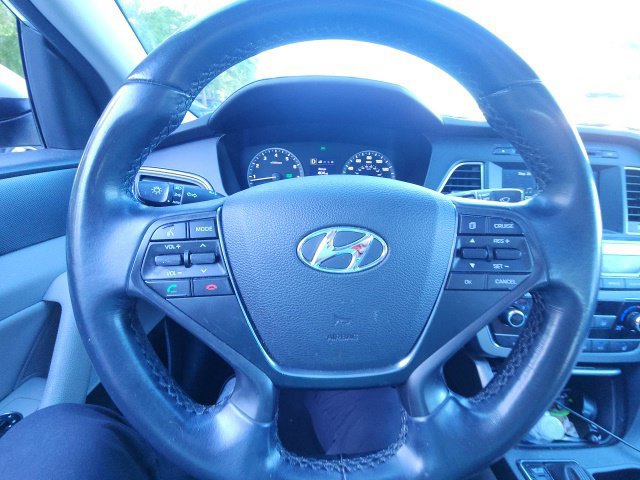 Used 2016 Hyundai Sonata Sport w/ Option Group 1V FWD image 29