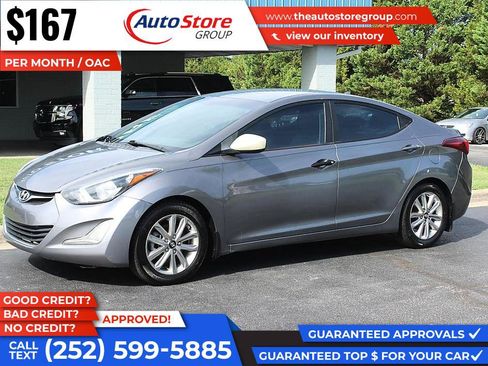 Used 2014 Hyundai Elantra SE w/ Option Group 02 FWD image 2