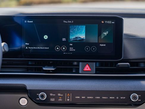 New 2026 Kia Carnival EX FWD image 25