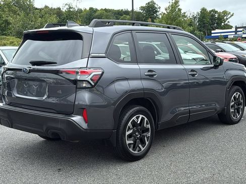 Certified 2025 Subaru Forester Premium AWD/4WD image 4