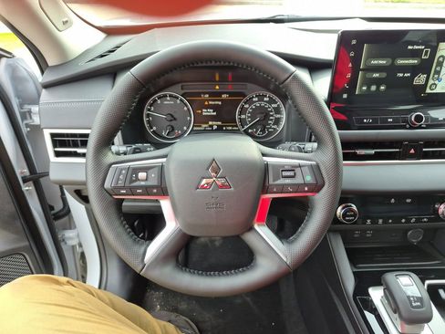 New 2026 Mitsubishi Outlander SE AWD/4WD image 37
