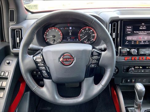 Used 2025 Nissan Frontier PRO-4X w/ Pro Premium Package image 5