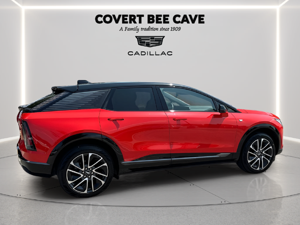 Certified 2025 Cadillac Optiq Sport 1 AWD/4WD image 21