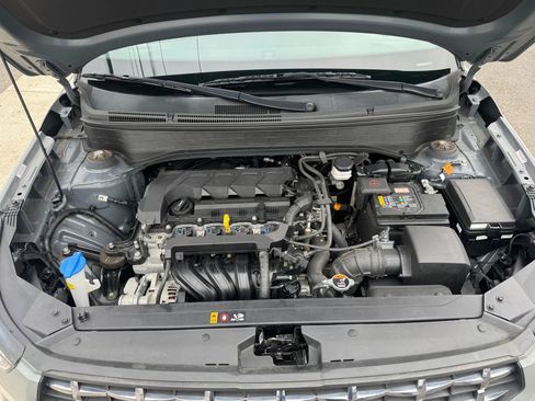 Used 2022 Hyundai Venue Limited w/ Cargo Package image 22