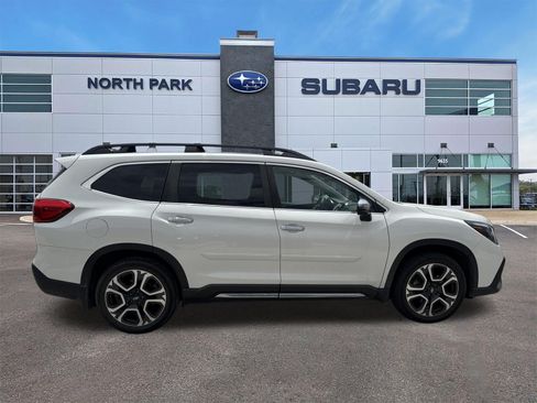 Used 2023 Subaru Ascent Touring AWD/4WD image 2