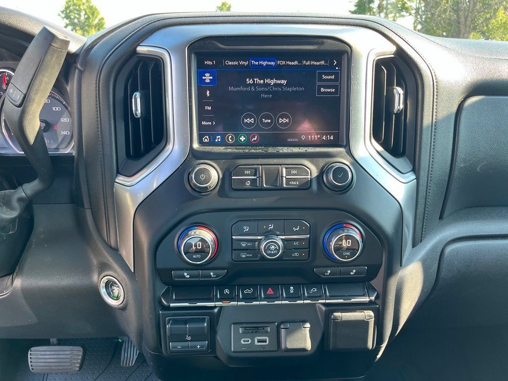Used 2019 Chevrolet Silverado 1500 LT w/ Texas Edition RWD image 17