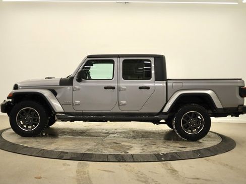 Used 2020 Jeep Gladiator Overland image 6