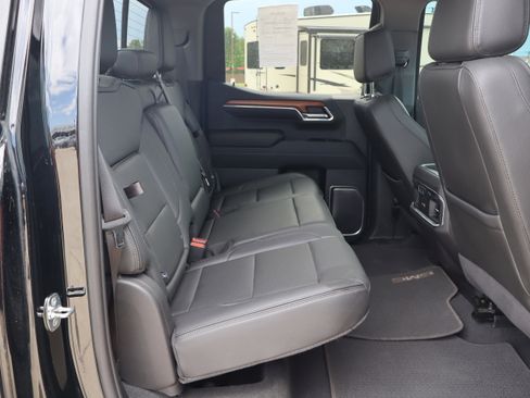 Used 2022 GMC Sierra 1500 Denali AWD/4WD image 11