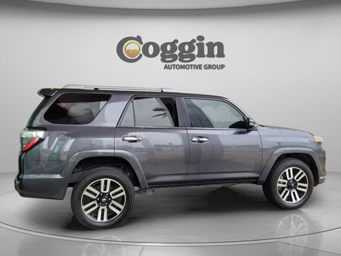 Used 2018 Toyota 4Runner Limited image 4