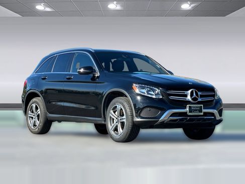 Used 2019 Mercedes-Benz GLC 300 4MATIC image 6