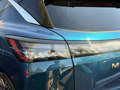 Used 2025 Nissan Murano SL w/ Cargo Package AWD/4WD image 9