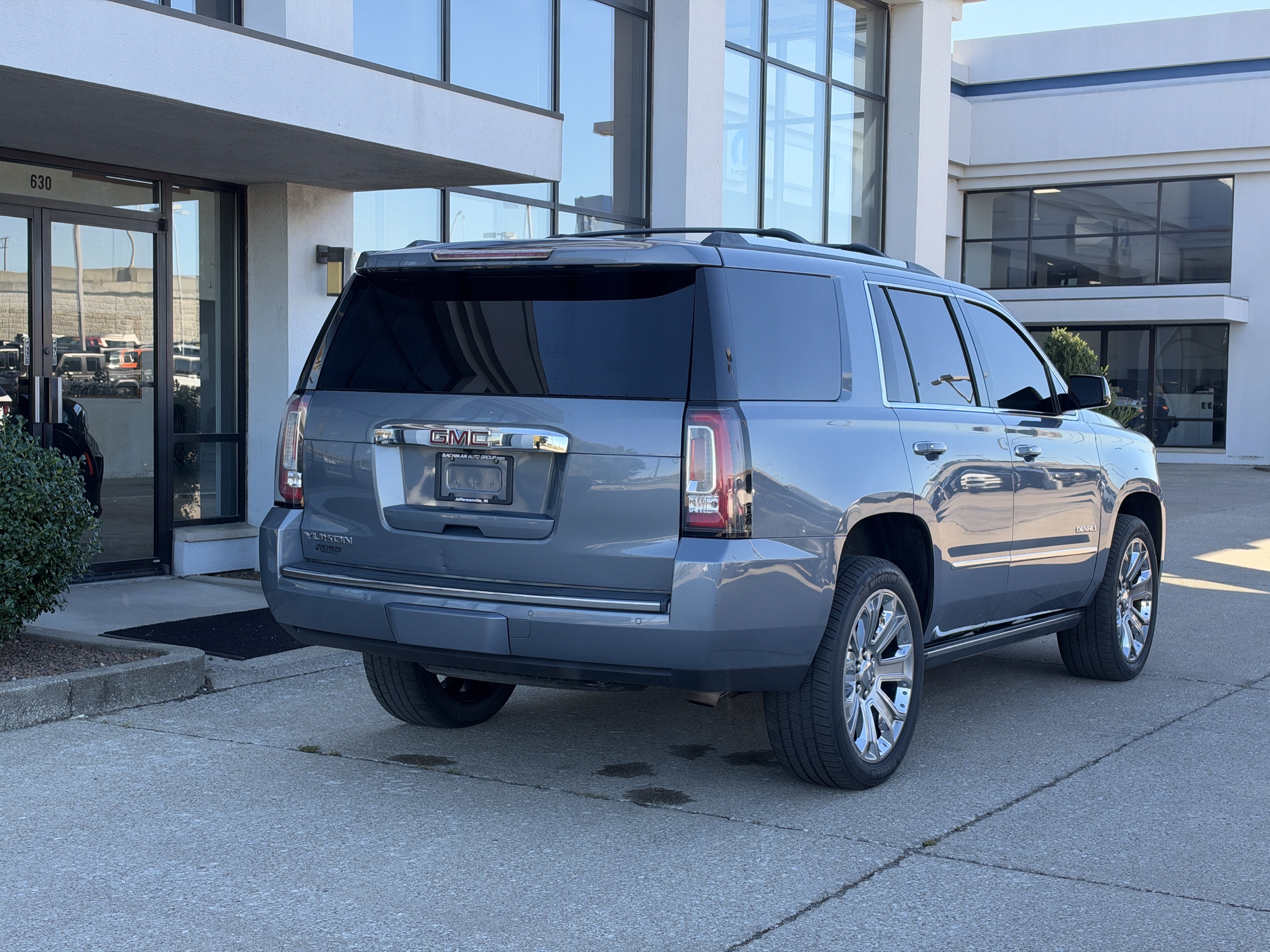 Used 2016 GMC Yukon Denali w/ Open Road Package AWD/4WD image 4