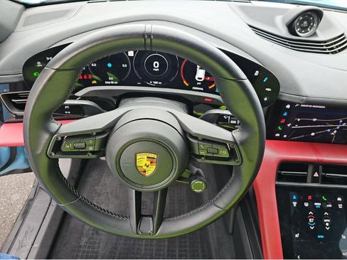 Used 2022 Porsche Taycan 4 Cross Turismo image 25