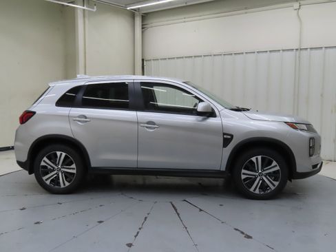 New 2025 Mitsubishi Outlander Sport ES image 2