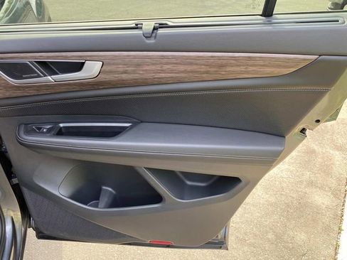 Used 2024 Volkswagen Atlas SEL Premium R-Line image 35