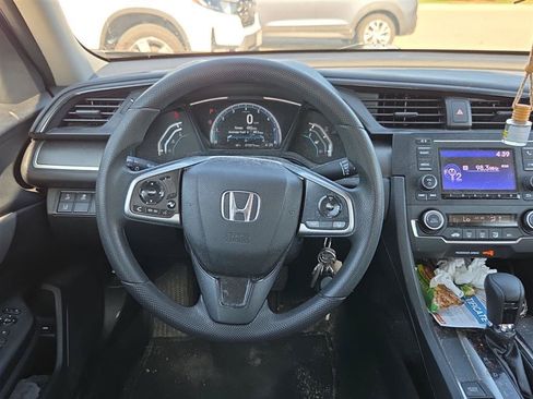 Used 2019 Honda Civic LX image 5