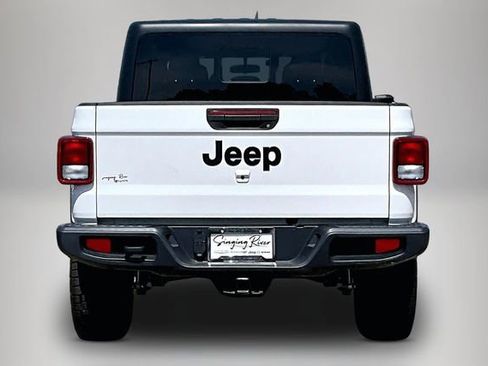 Used 2021 Jeep Gladiator Sport AWD/4WD image 6