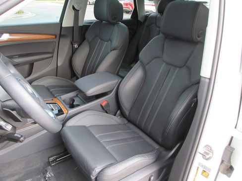 Used 2023 Audi Q5 2.0T Premium Plus w/ Premium Plus Package image 35