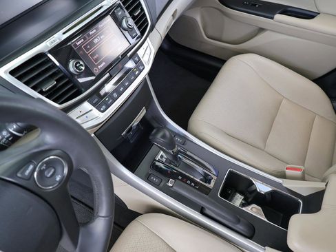 Used 2013 Honda Accord EX-L image 40
