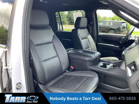 Used 2024 Chevrolet Suburban LT AWD/4WD image 26