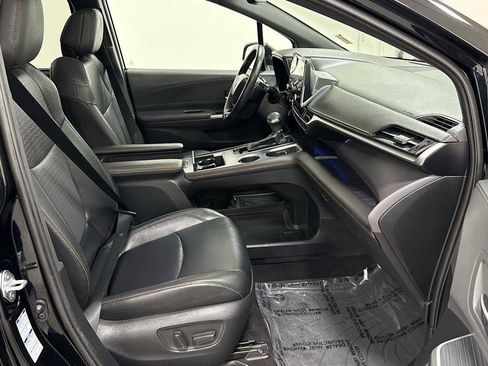 Used 2021 Toyota Sienna XSE image 31